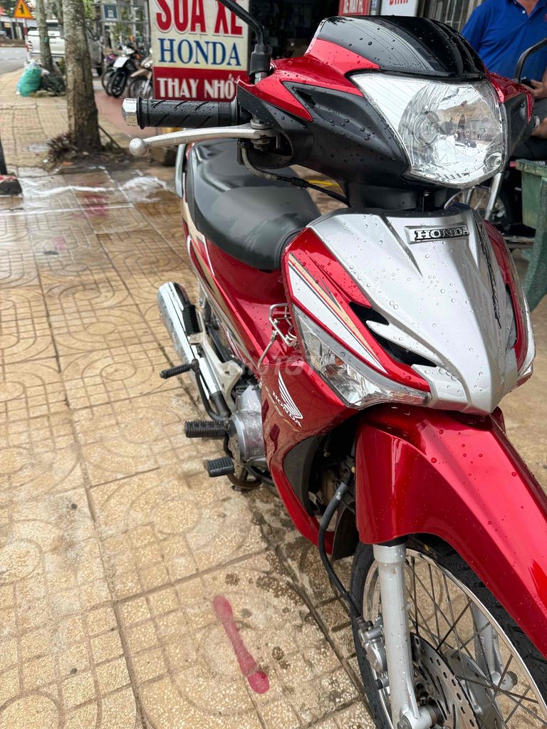 Xe số Honda Future X 125 Fi 2011 đã qua sử dụng. Mua bán Xe máy tại Huyện Đắk Song Đắk Nông được đăng bởi Thanh Nga hình 2