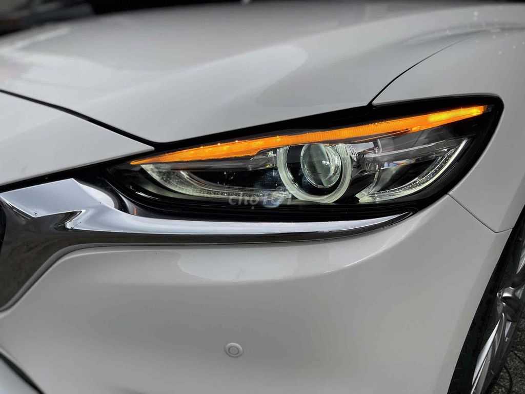 Mazda 6 2022 Signature Premium 2.5 AT - 17000 km. Mua bán Ô tô tại Huyện Đức Trọng Lâm Đồng được đăng bởi SALON ÔTÔ HOÀ THẮNG  hình 5