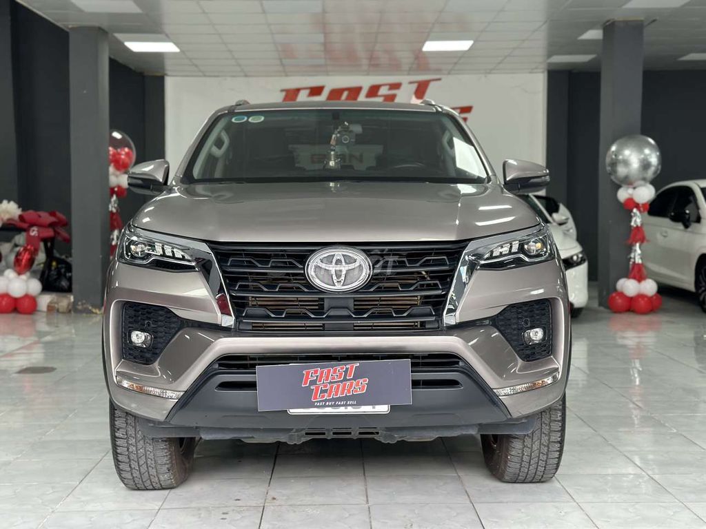 Toyota Fortuner 2021 2.4AT máy dầu 1 cầu,màu đồng