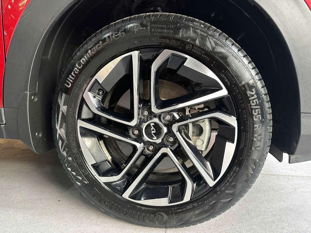 Kia Carens 2025 Luxury 1.5G,màu đỏ,8.000km. Mua bán Ô tô tại Quận Bình Tân Tp Hồ Chí Minh được đăng bởi Son Do hình 14