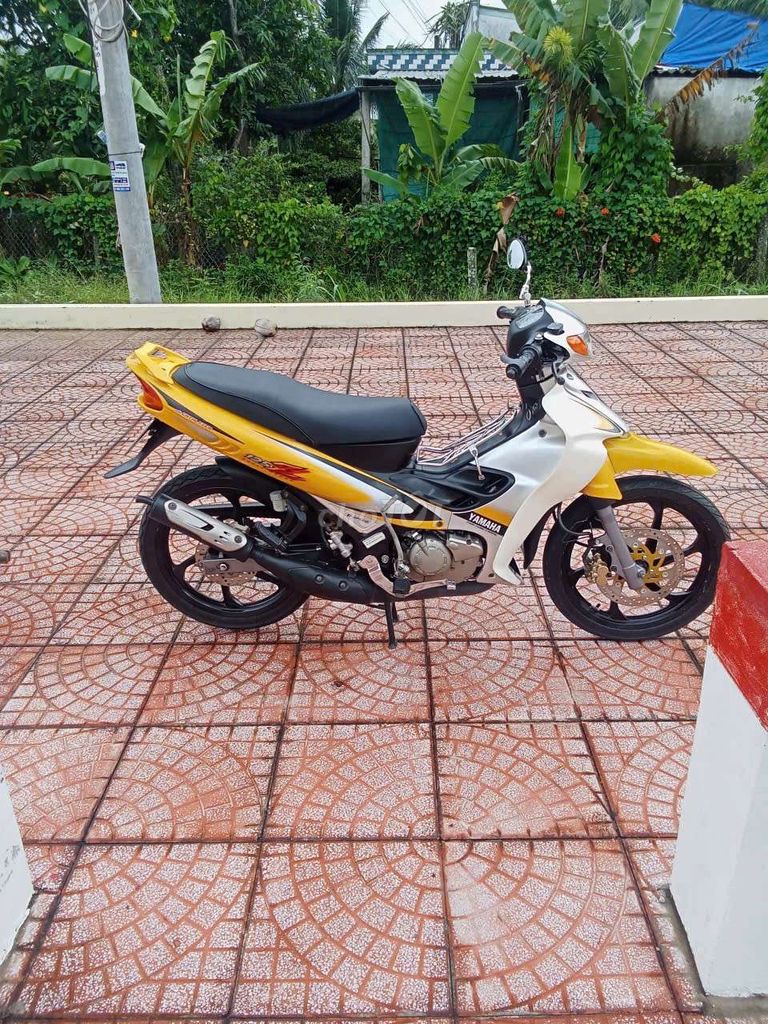 Yaz thanh lí một chỗ chính chủ. Mua bán Xe máy tại Huyện Vũng Liêm Vĩnh Long được đăng bởi khanh hình 2