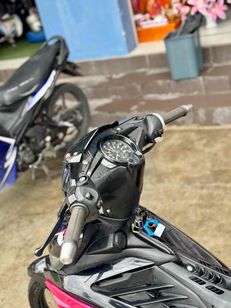 ex 135 up lc máy 62 dên zin dọn kiểng. Mua bán Xe máy tại Thành phố Thuận An Bình Dương được đăng bởi Quý Nguyễn hình 1