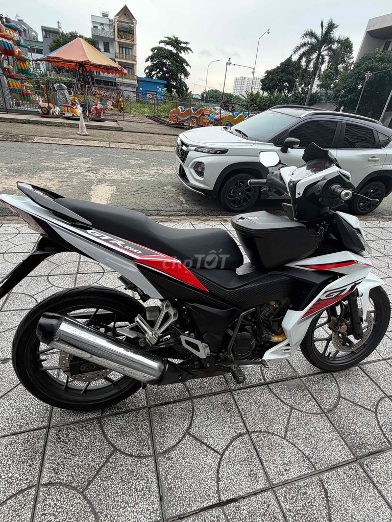 Honda Winner V1 белый-красный-черный