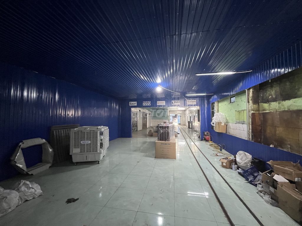 CHO THUÊ MẶT BẰNG 500M MẶT TIỀN XE CÔNG PHÙ HỢP KINH DOANH VĂN PHÒNG