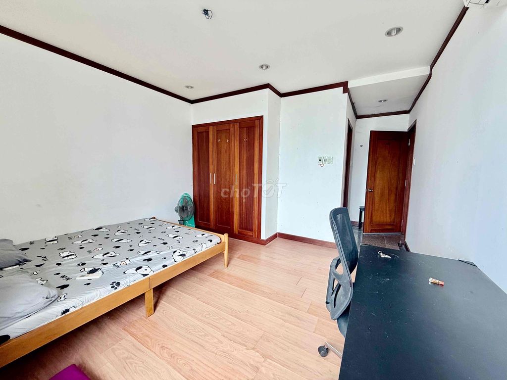 Cho thuê phòng chung cư hoàng anh Gold House