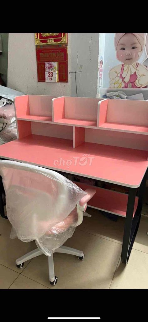 Bàn học kèm kệ. Mua bán Bàn ghế tại Quận Liên Chiểu Đà Nẵng được đăng bởi Khánh Nội thất Khang House hình 1