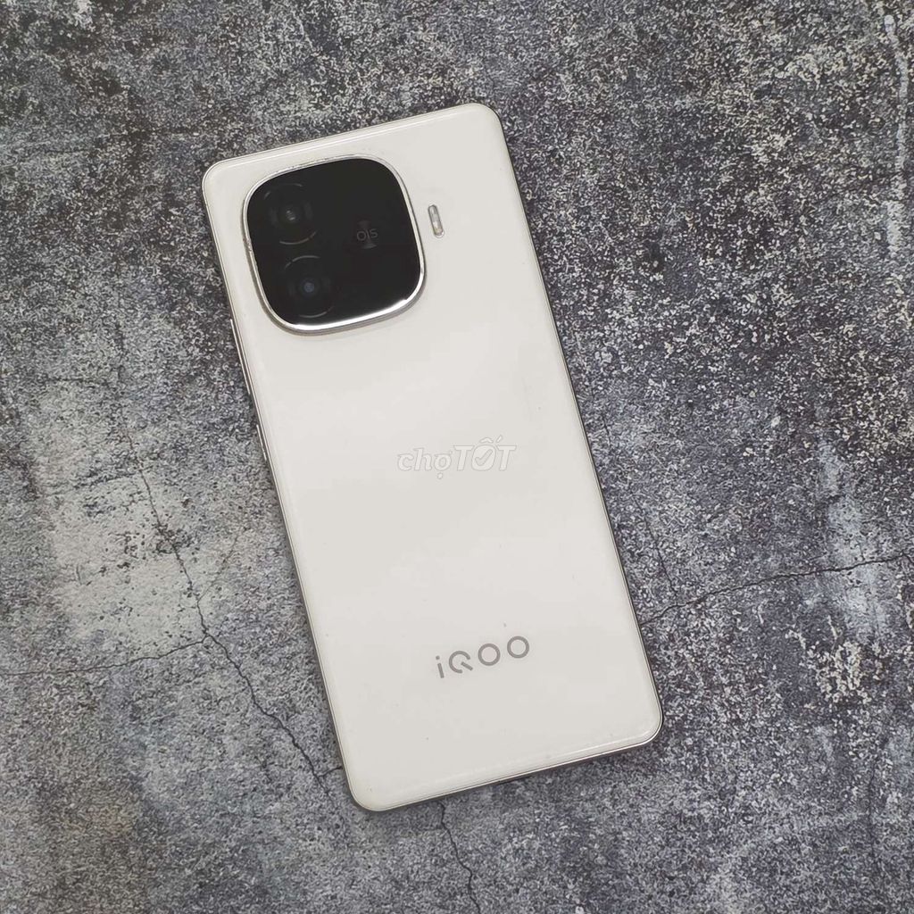 Vivo iQOO Z9 Turbo Plus Trắng 12/256. Mua bán Điện thoại tại Quận Thanh Khê Đà Nẵng được đăng bởi Tú MB hình 1