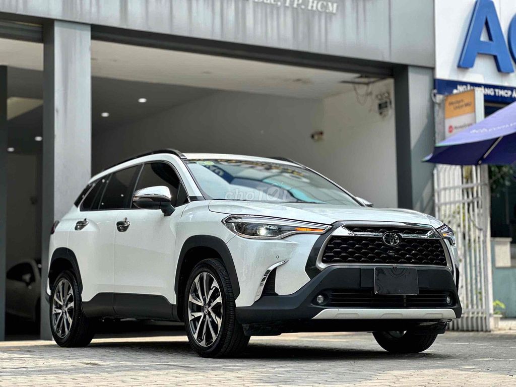 Toyota Corolla Cross 1.8V 2020 Белый 39 000 км