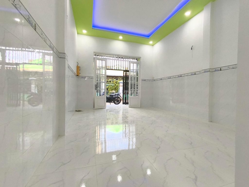 BÁN NHÀ MỸ HOÀ 1 TRUNG CHÁNH HÓC MÔN - HXH THÔNG 42M2 GIÁ RẺ 2,65 TỶ