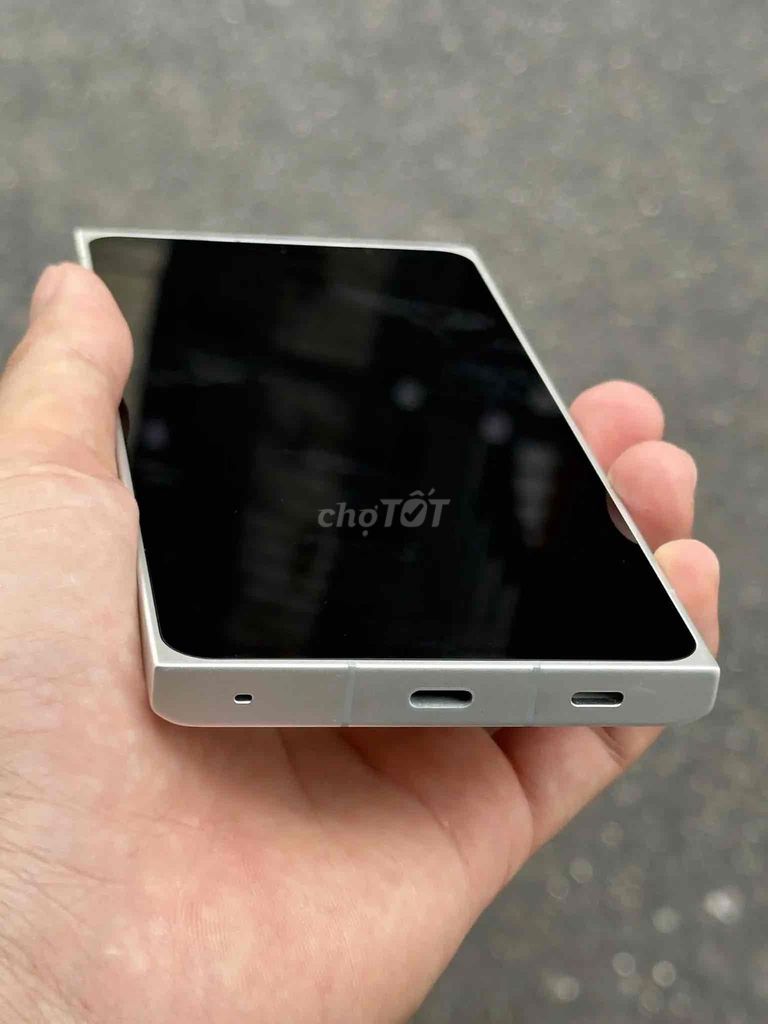 Bán Leica Phone 2 512GB Trắng mới mua được 1 thang. Mua bán Điện thoại tại Huyện Hoài Đức Hà Nội được đăng bởi Lê Minh Đức hình 1