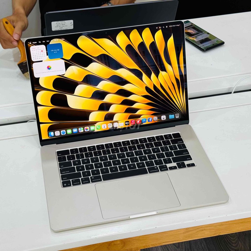 Macbook Air 15 inch M4 24GB- 1TB Vàng cát Like New. Mua bán Laptop tại Quận 10 Tp Hồ Chí Minh được đăng bởi Nguyễn Quang Huy hình 1