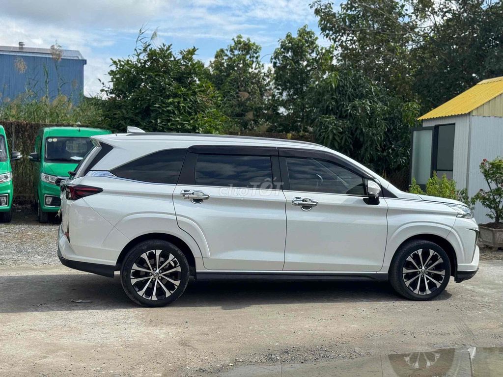 Toyota Veloz Cross 2022 CVT Top - 518Tr. Mua bán Ô tô tại Quận Ninh Kiều Cần Thơ được đăng bởi Chuyên Mua Bán Ô Tô Qua Sử Dụng Carpla Cần Thơ hình 5