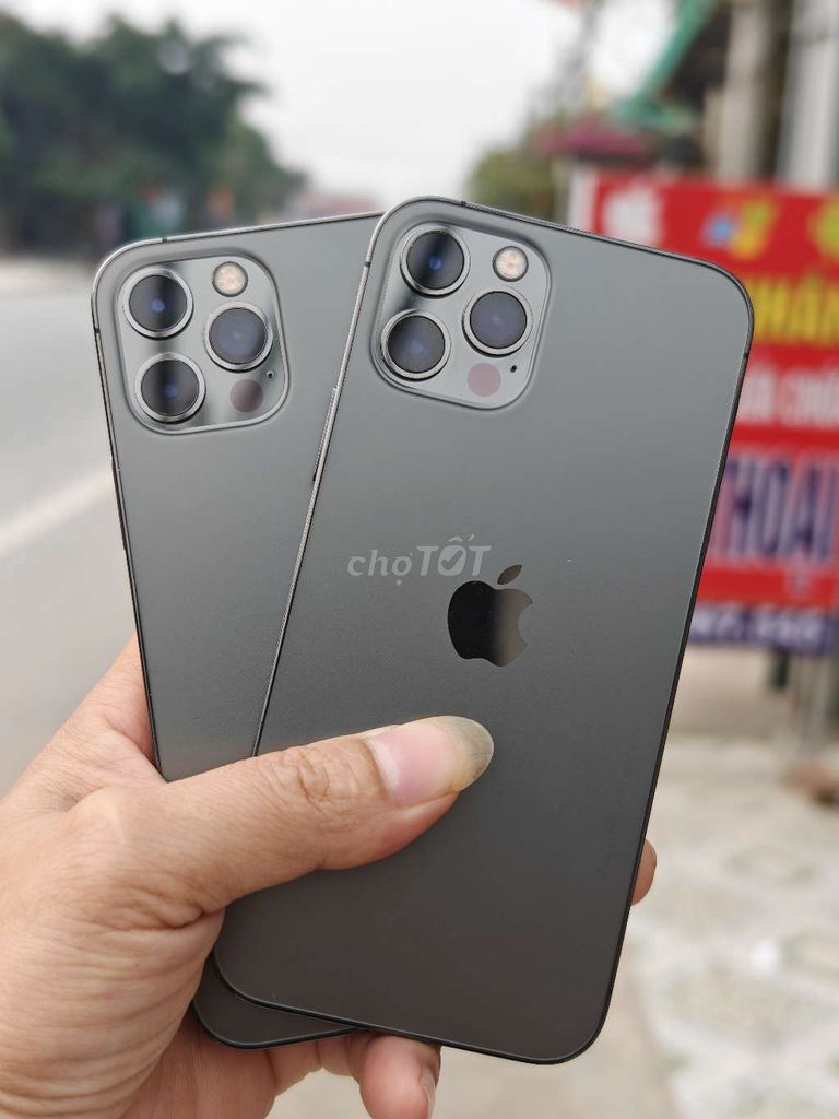 Iphone 12 Pro. Mua bán Điện thoại tại Huyện Hưng Hà Thái Bình được đăng bởi Rommel hình 1