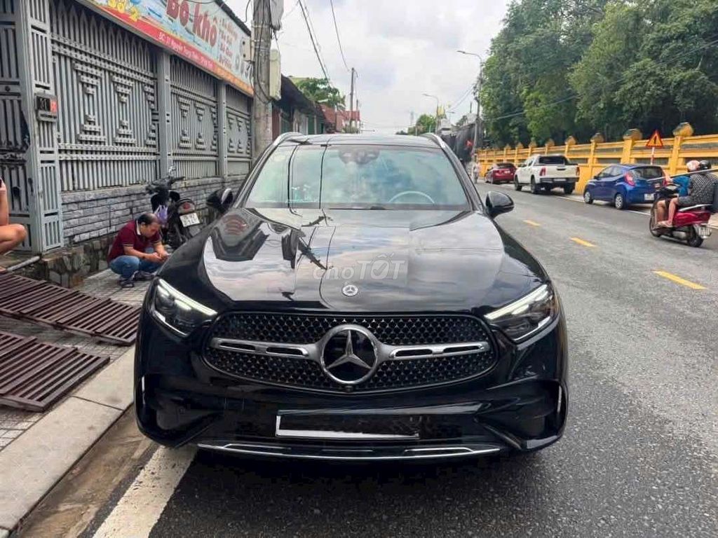 Мерседес-Бенц GLC 300 4MATIC 2025 Черный автомат