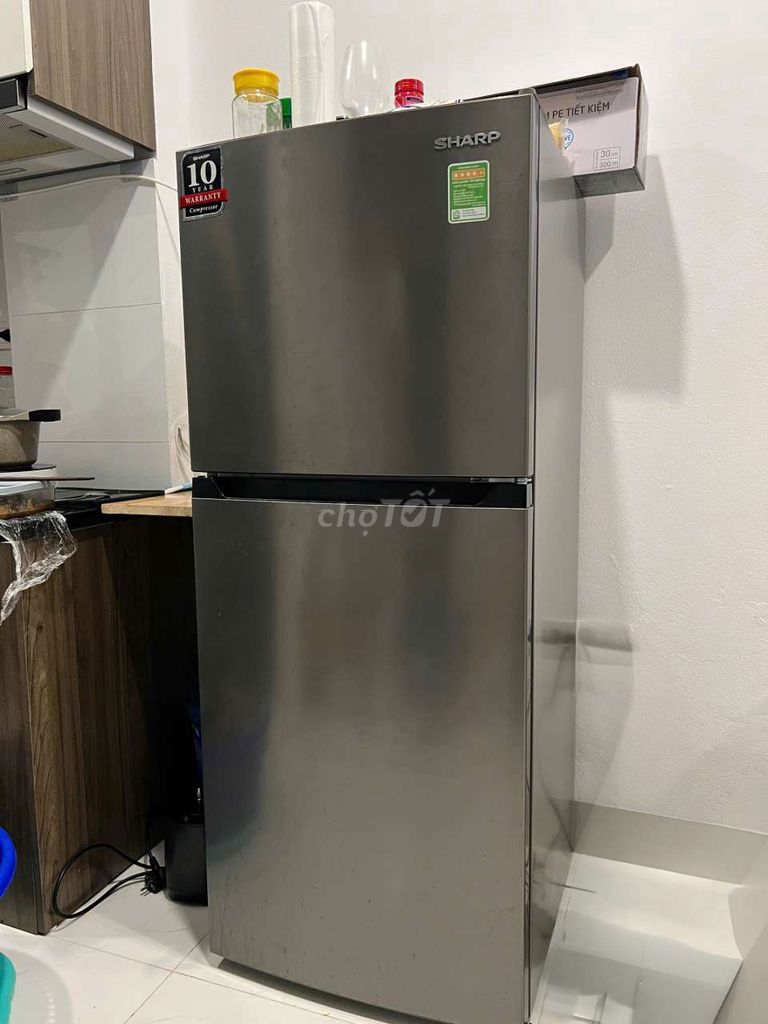 Tủ lạnh Sharp Inverter Xám Như mới. Mua bán Tủ lạnh tại Quận Đống Đa Hà Nội được đăng bởi Hiếu Nguyễn hình 1