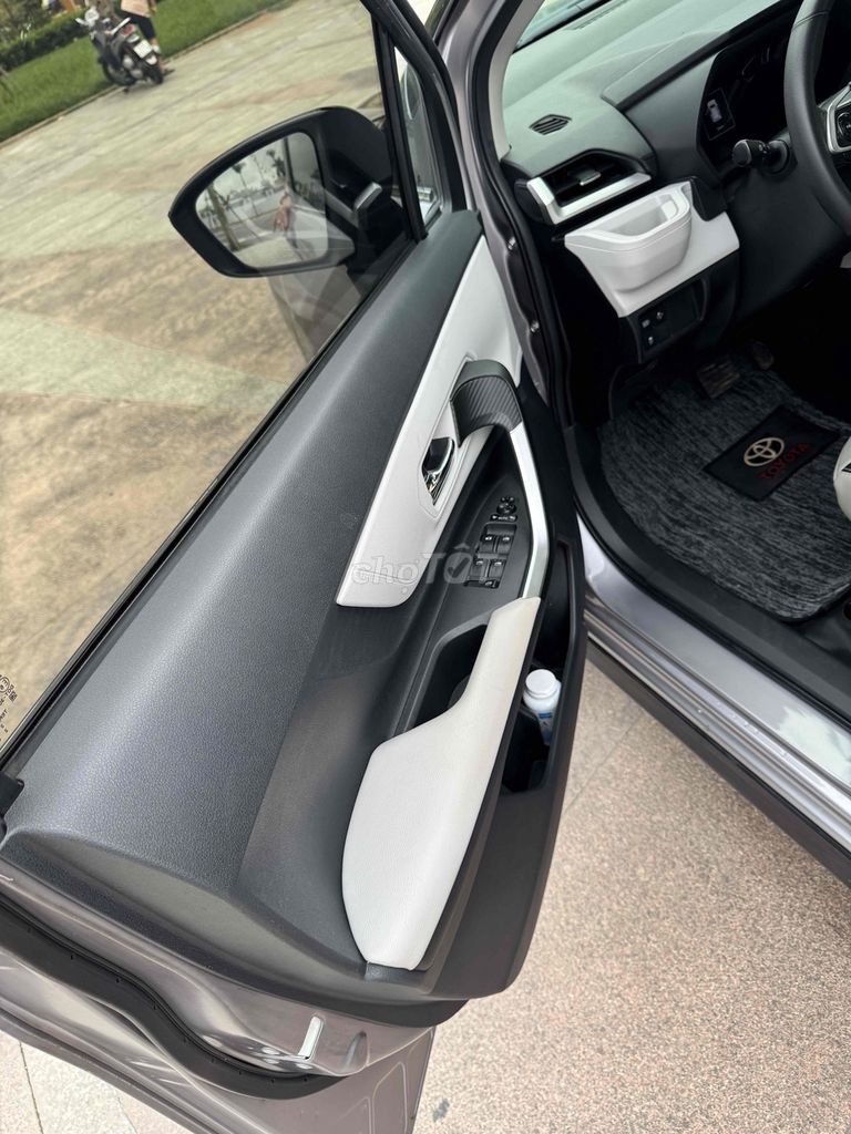 Toyota Veloz 2022 Top màu Xám. Mua bán Ô tô tại Quận Hải Châu Đà Nẵng được đăng bởi anh anh hình 8