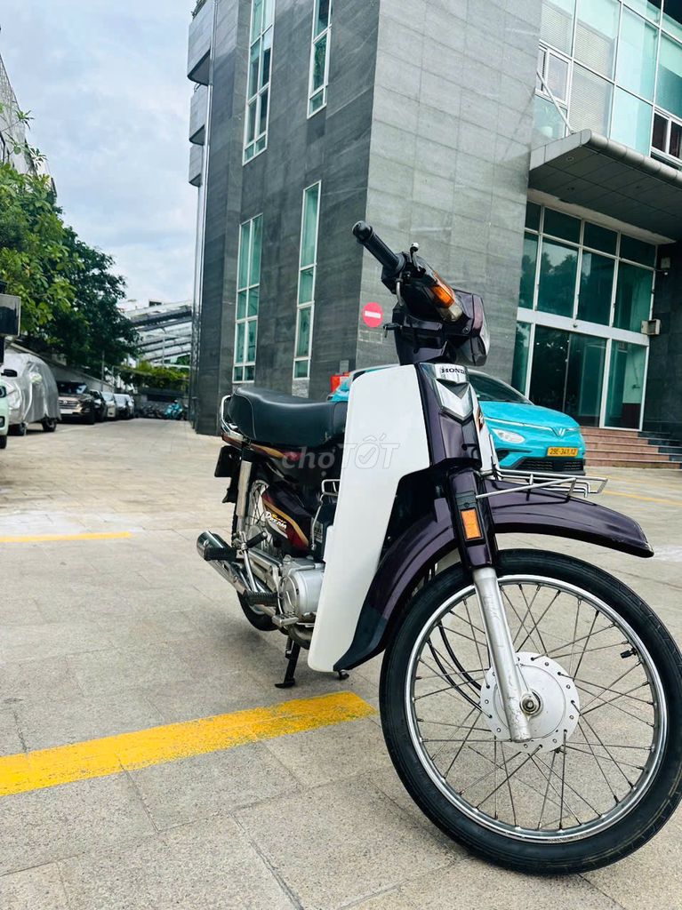 Honda Dream 2012 xe mộc máy zin cứng. Mua bán Xe máy tại Quận Ba Đình Hà Nội được đăng bởi XE MÁY VUI THU hình 5