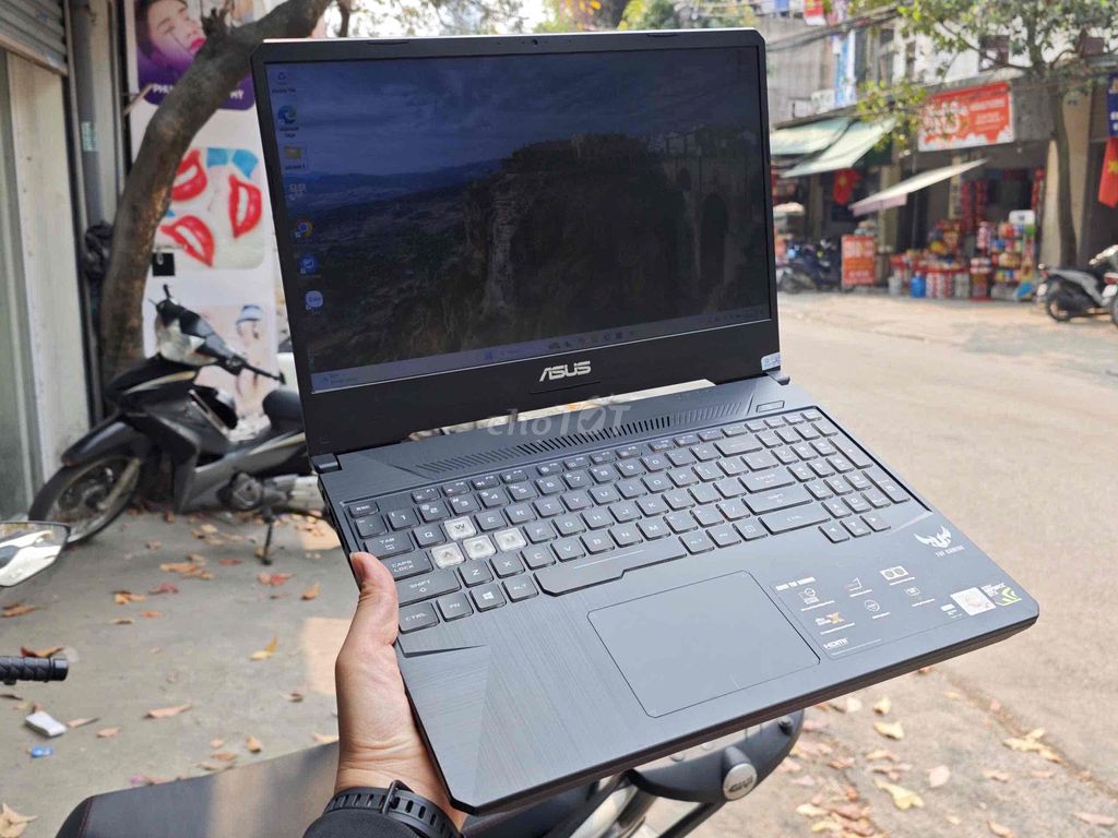 ASUS TUF Gaming FX505DT R5-3550H 8GB/256GB. Mua bán Laptop tại Quận Đống Đa Hà Nội được đăng bởi Linh Kobe hình 1