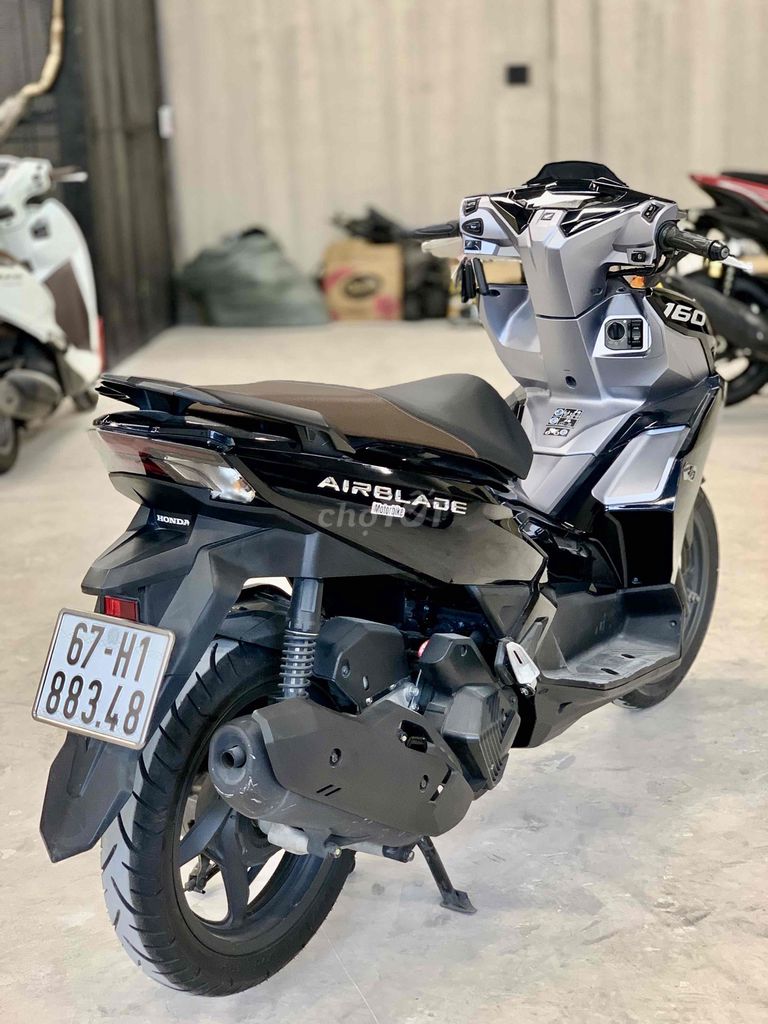 Honda Air Blade 160 ABS 2022 chính chủ 67 đẹp zin. Mua bán Xe máy tại Thành phố Thủ Đức Tp Hồ Chí Minh được đăng bởi Khương Phan hình 8