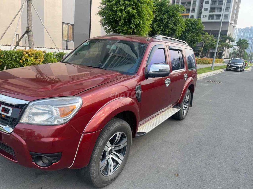 Ford Everest 2012 Limited 4x2 - 107000 km