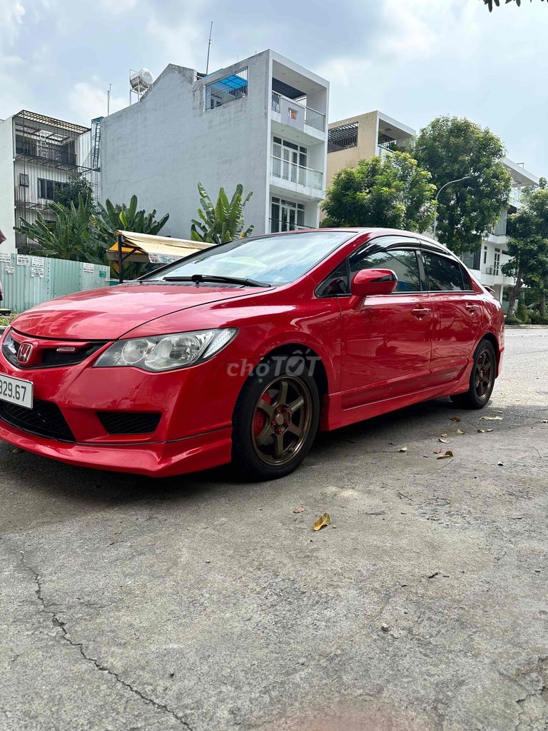 Honda Civic 2.0 автомат 2008 красный