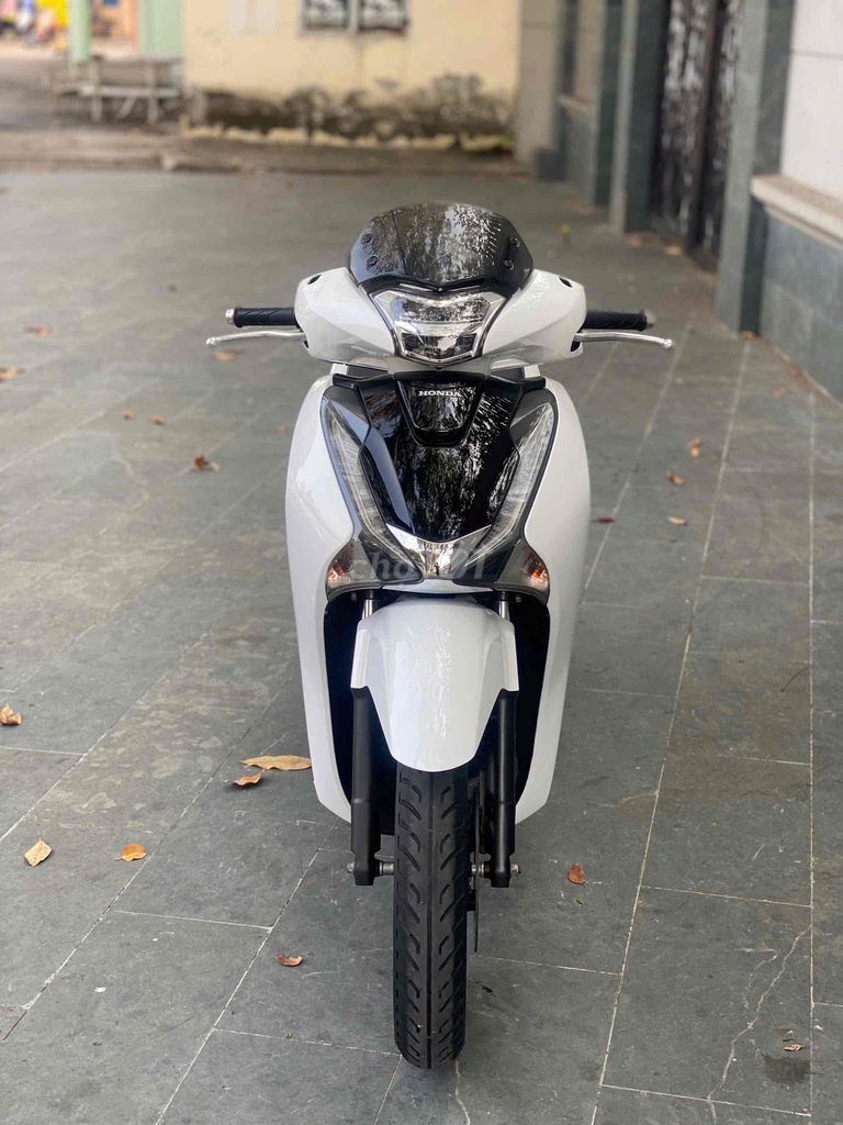 SH 125i 2018 BSTP TRẮNG ĐEN