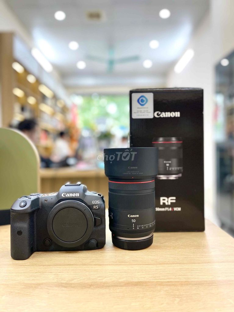 Canon R5 + Rf 50mm F1.4 VCM. Mua bán Máy ảnh, Máy quay tại Quận Hai Bà Trưng Hà Nội được đăng bởi Ng Phương Linh hình 1