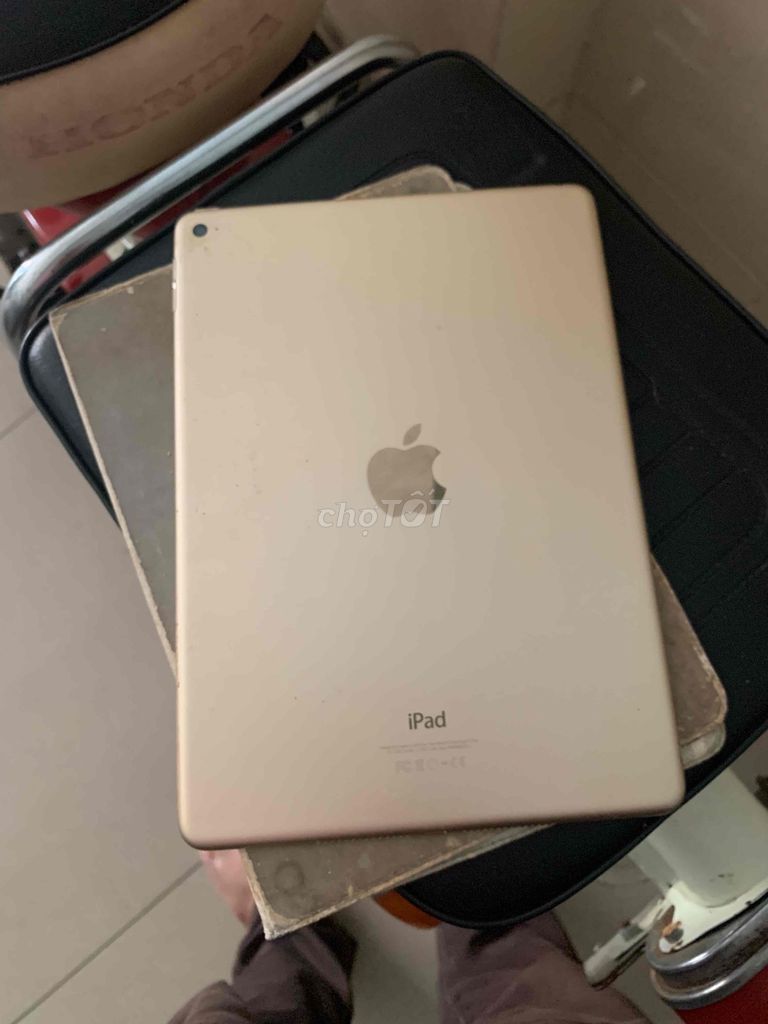 ipad air 2 hư pin, taplet hp bị vỡ màn có bàn phim. Mua bán Máy tính bảng tại Quận Sơn Trà Đà Nẵng được đăng bởi Bên Cồn Q3 hình 1