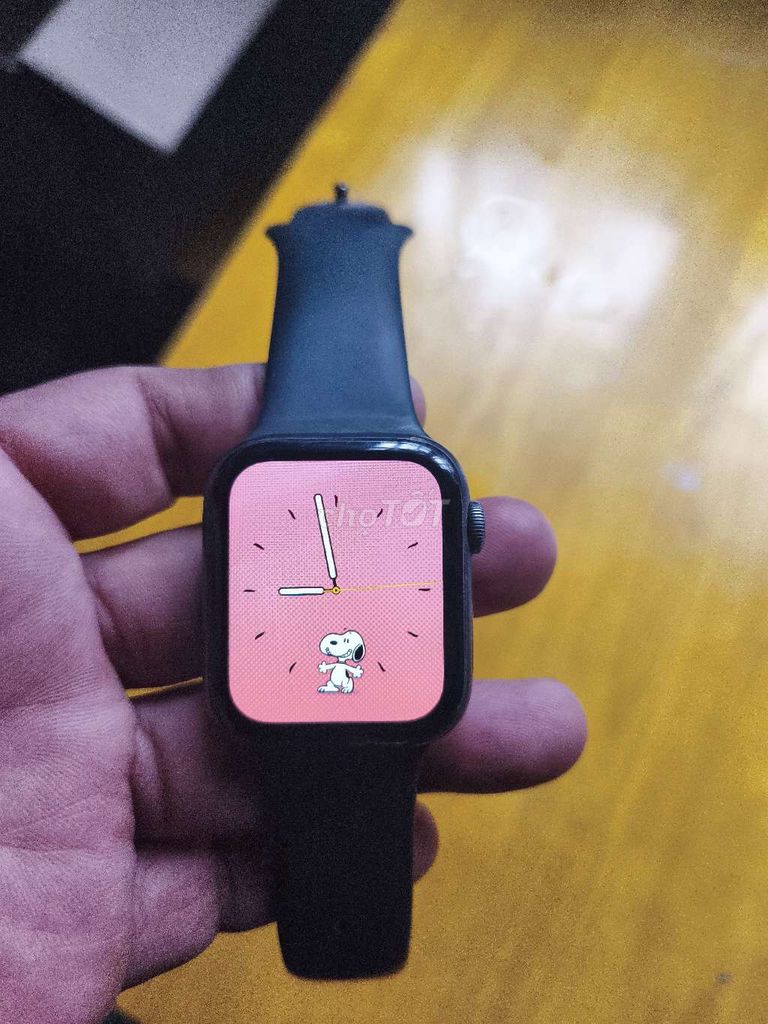 Đồng hồ thông minh Apple Watch Nike Series 4