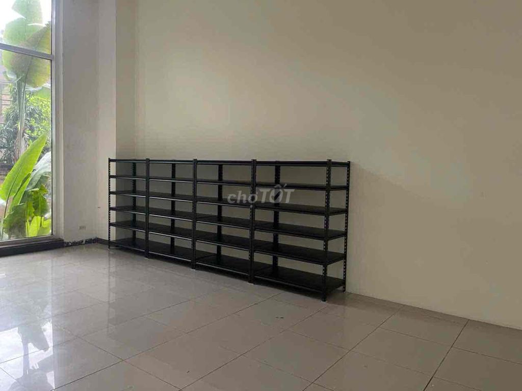 Kệ sắt V lỗ màu Đen. Mua bán Tủ, kệ gia đình tại Quận Bắc Từ Liêm Hà Nội được đăng bởi Nội Thất Giá Kệ Bàn Ghế hình 1