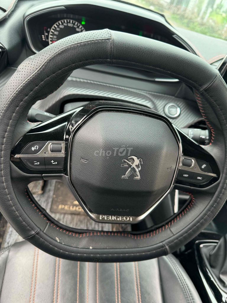 Peugeot 2008 SX 2022 Active 1.2 AT rất mới. Mua bán Ô tô tại Quận Nam Từ Liêm Hà Nội được đăng bởi Auto Anh Tuấn hình 10