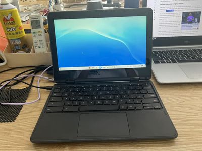Laptop Lenovo 300e Chromebook cảm ứng