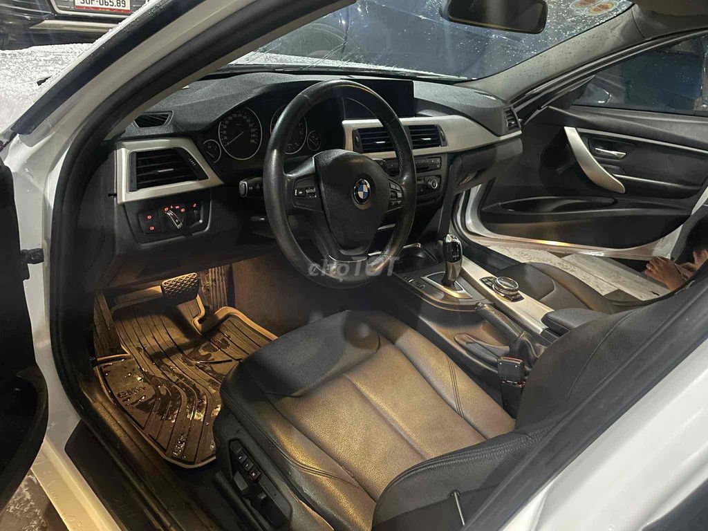 BMW 3 Series 2***0 km. Mua bán Ô tô tại Quận Đống Đa Hà Nội được đăng bởi kiên hình 4
