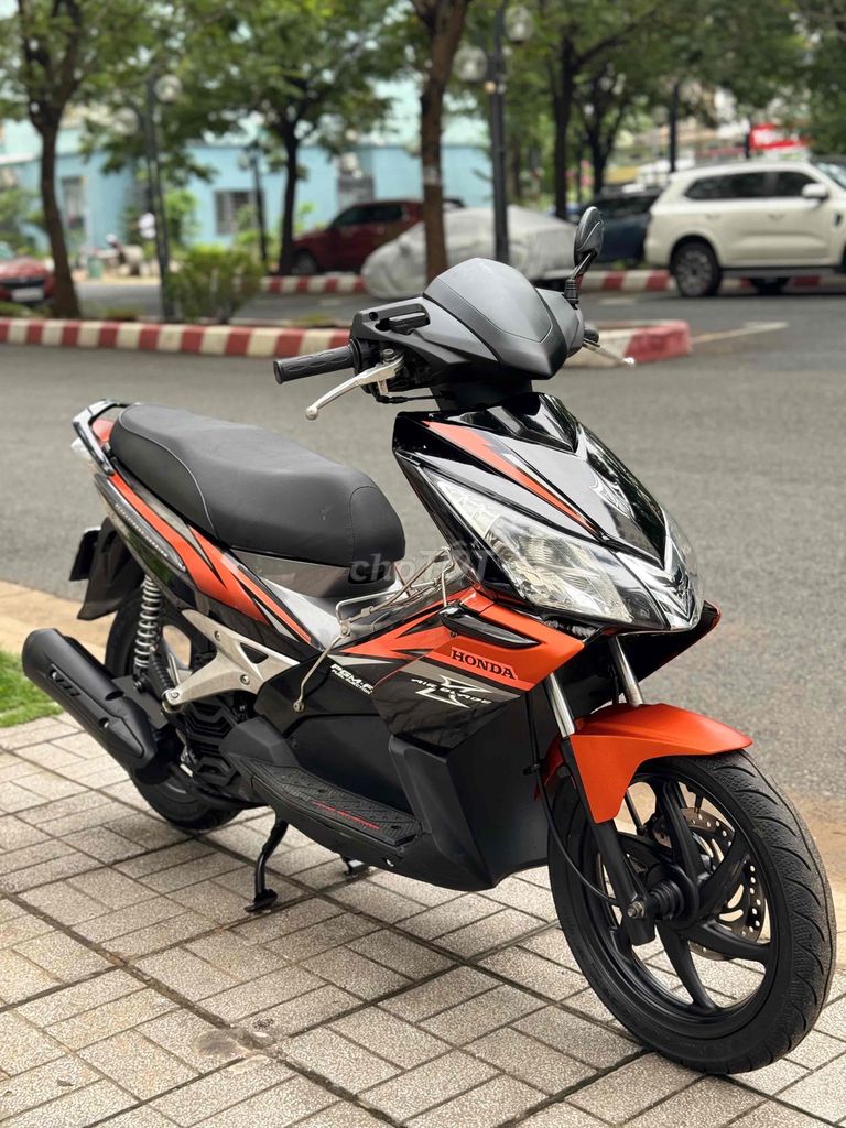 Honda Airblade 2007 госномер Хошимина тихий мотор отличный вид