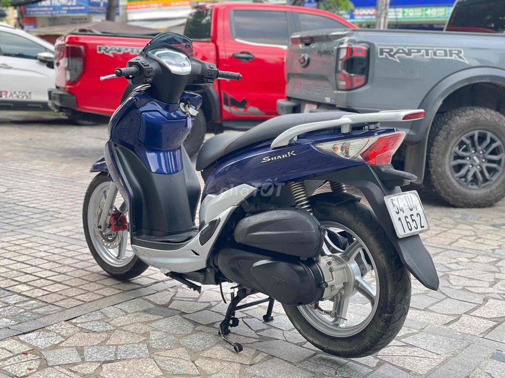 Shark 125 máy zin trả trc 5tr9 nhận xe. Mua bán Xe máy tại Quận 7 Tp Hồ Chí Minh được đăng bởi Dương Đạt hình 3