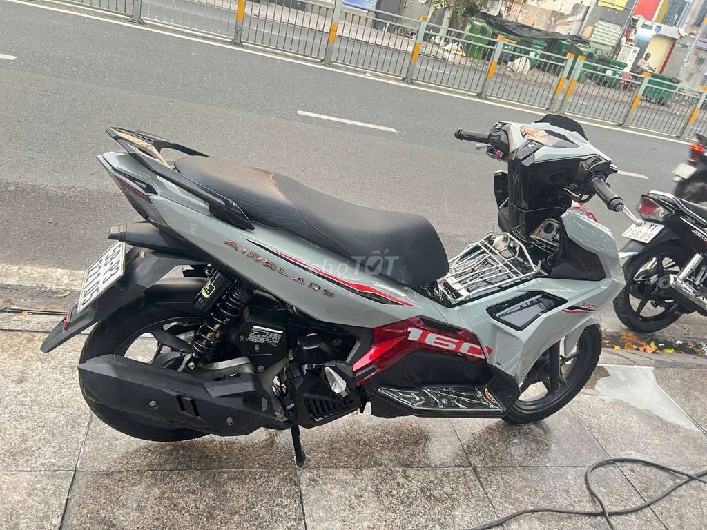 Honda Air Blade 150 2021 Серый красный Б/у