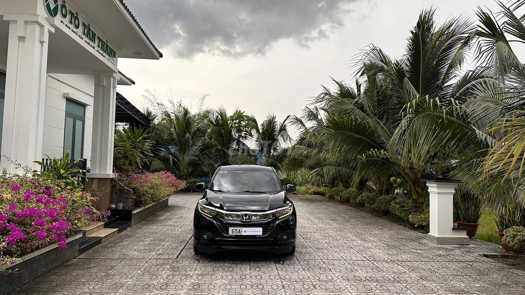 Honda HR-V 1.8 bản L full option, đăng ký 02/2019. Mua bán Ô tô tại Quận Ninh Kiều Cần Thơ được đăng bởi TAN THANH AUTO  hình 1