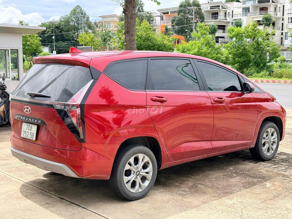 Hyundai Stargazer Standard 2026 Красный 5000 км