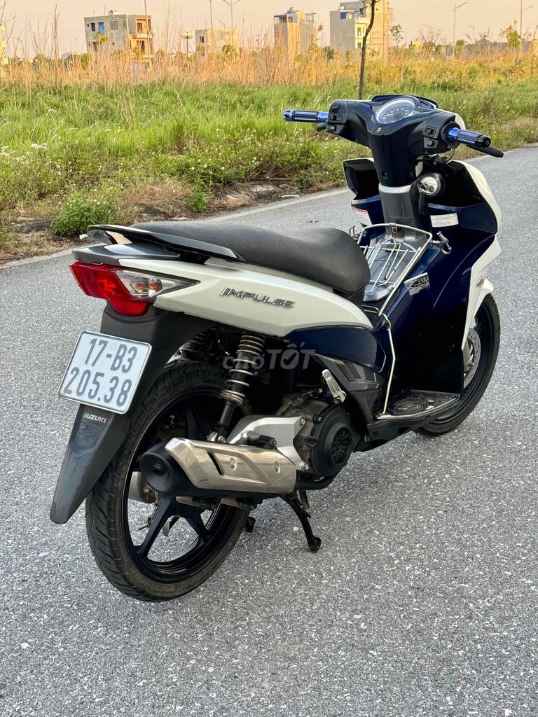 Suzuki Impulse 125cc Fi Trắng Xanh. Mua bán Xe máy tại Thành phố Nam Định Nam Định được đăng bởi  long việt  hình 3