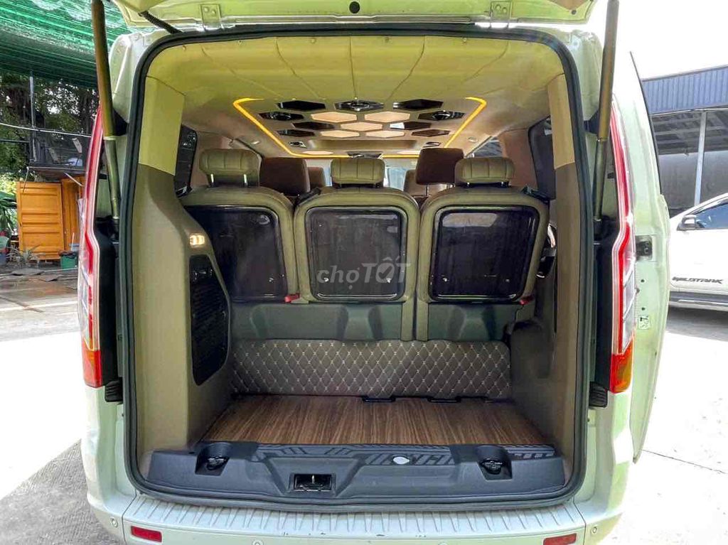 Ford Tourneo 2020 Limousine 2.0 AT - 72000 km. Mua bán Ô tô tại Quận Tân Phú Tp Hồ Chí Minh được đăng bởi Dũng sale ô tô hình 9