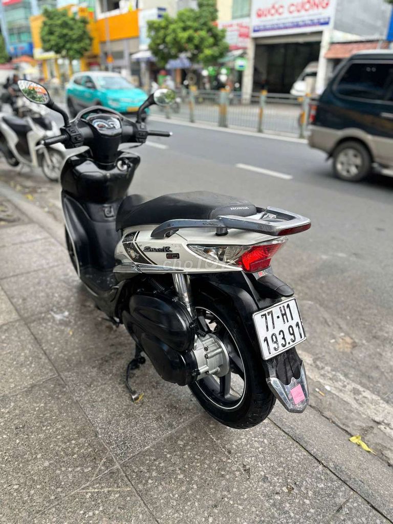 SYM shark 125 FI 2015 mới 90% biển số 77. Mua bán Xe máy tại Quận Tân Phú Tp Hồ Chí Minh được đăng bởi Tuanduy hình 5