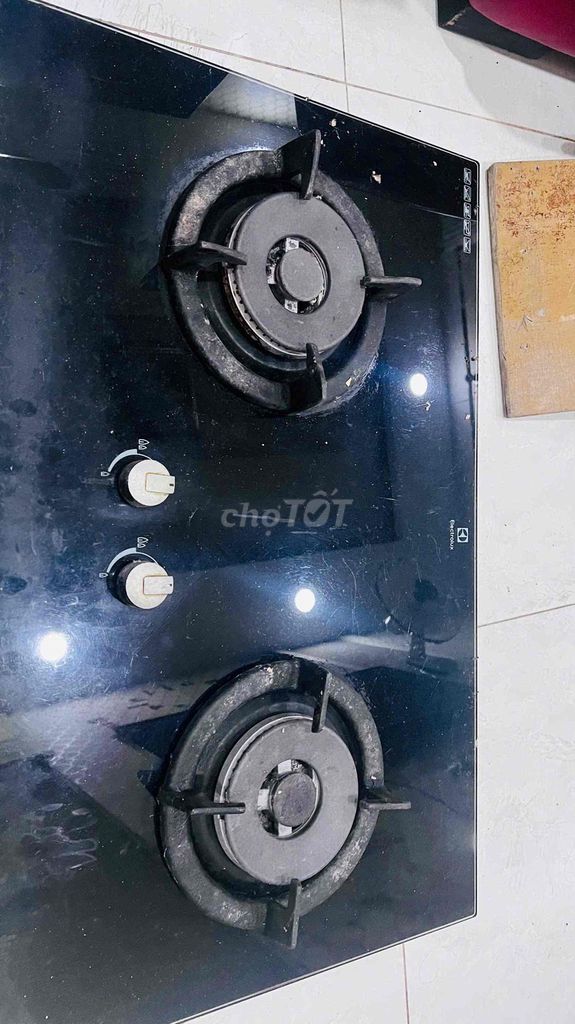 Bếp ga Electrolux 2 lò Đen. Mua bán Bếp, lò, đồ điện nhà bếp tại Huyện Nhà Bè Tp Hồ Chí Minh được đăng bởi Cậu Út hình 1