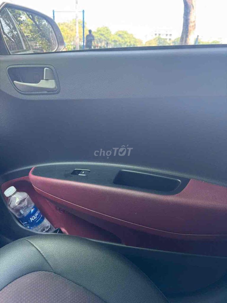 Хюндай Гранд i10 1.2 AT 2021 Белый автомат