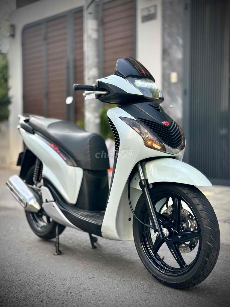 🌈Honda Sh 150i nhập ý Bstp Xe Zin Siêu Đẹp