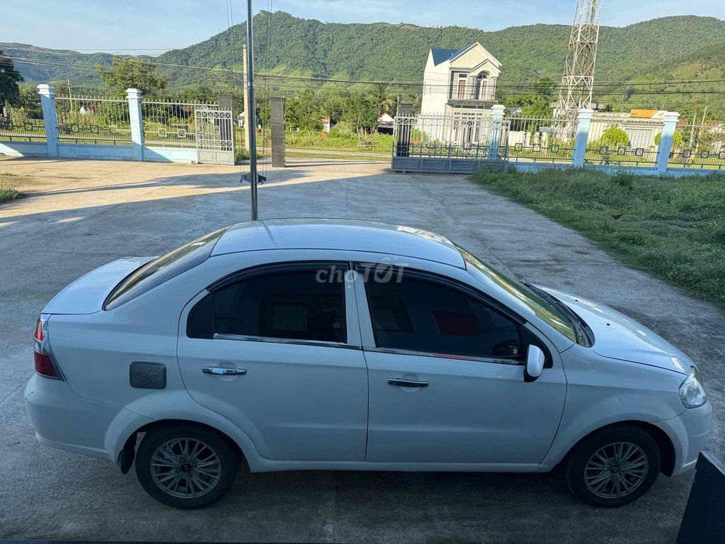 Gentra 2011. Mua bán Ô tô tại Huyện Vĩnh Thạnh Bình Định được đăng bởi Nguyễn Quốc Cường hình 1