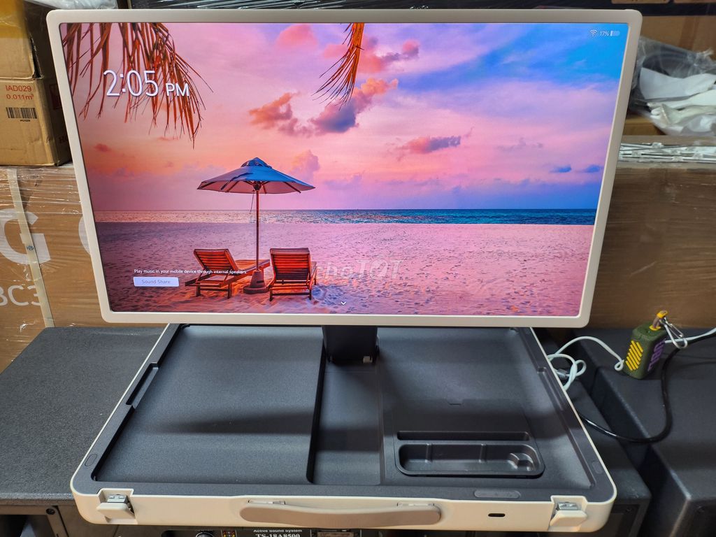 Tv cảm ứng vali dùng pin LG StanbyMe GO 27in MỚI💯%. Mua bán Tivi, Âm thanh tại Quận 1 Tp Hồ Chí Minh được đăng bởi KIM Merchant hình 1