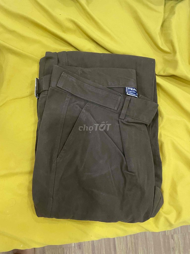 Quần khaki Pealo màu nâu đậm size xl