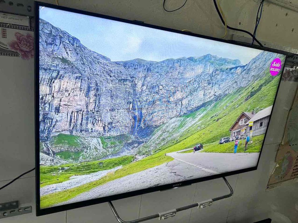 SMART Tivi SONY 43in siêu mỏng zin đẹp long lanh.