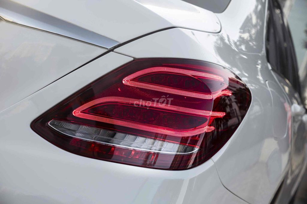 Mercedes Benz C250 Exclusive 2018 - Trắng/Đen. Mua bán Ô tô tại Quận 7 Tp Hồ Chí Minh được đăng bởi Bi Xe Đức hình 9