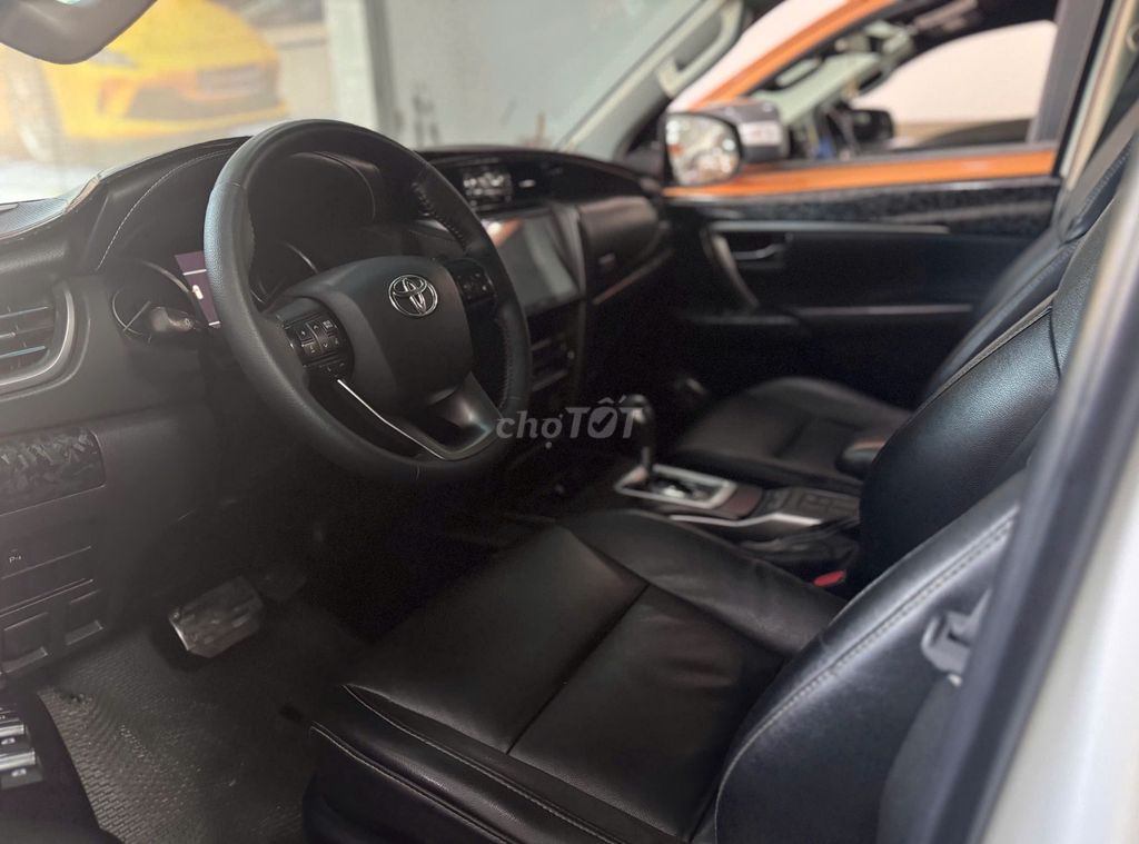 Toyota Fortuner 2022 Trắng. Mua bán Ô tô tại Huyện Hóc Môn Tp Hồ Chí Minh được đăng bởi CHỢ Ô TÔ AN SƯƠNG hình 9